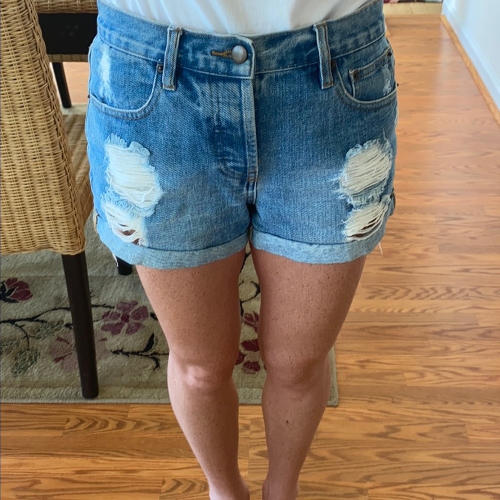Forever 21 ripped jean short